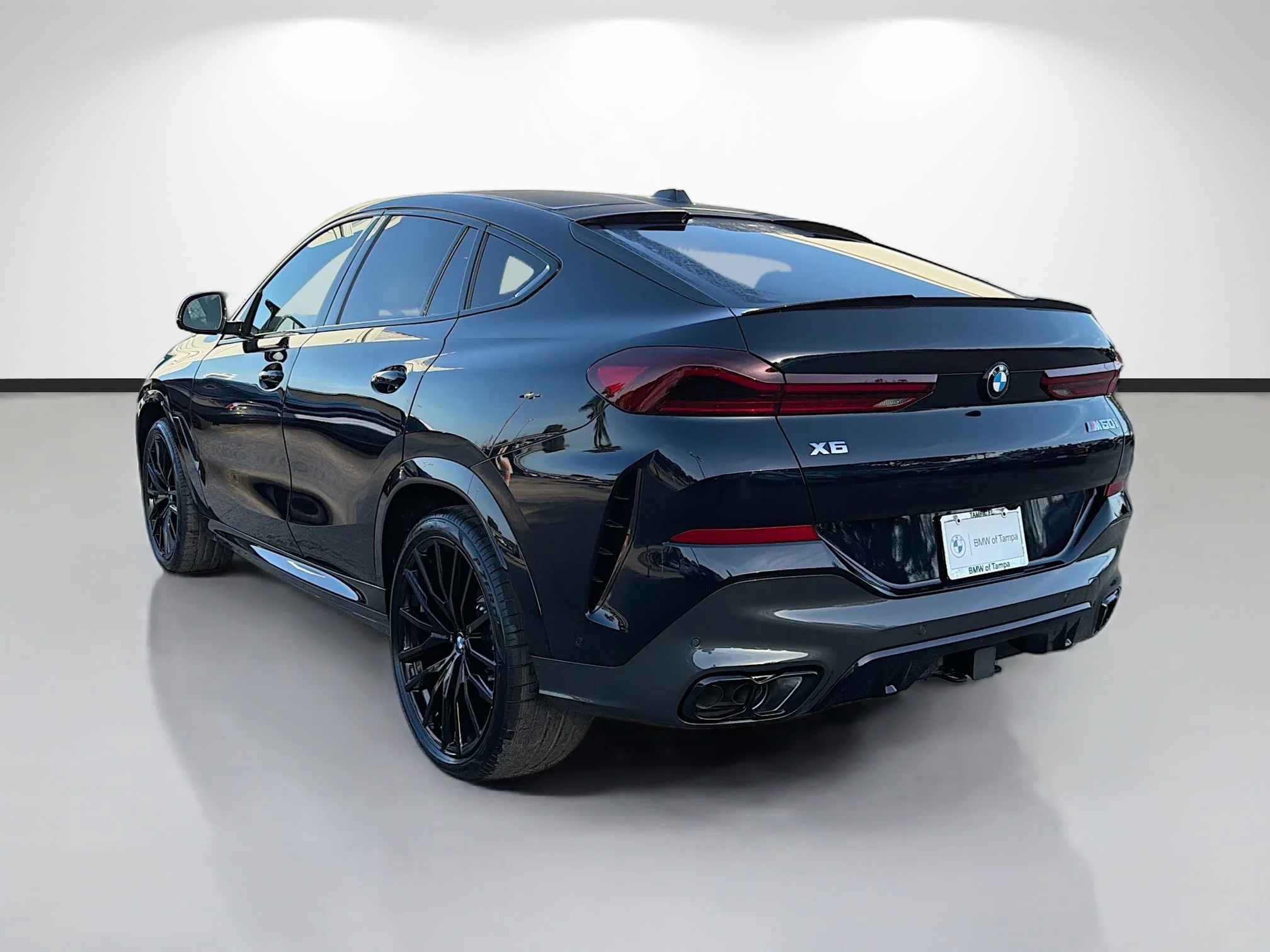 New 2027 Carbon Black Metallic BMW M60i image 5