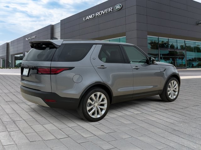 New 2026 Eiger Grey Land Rover S image 5