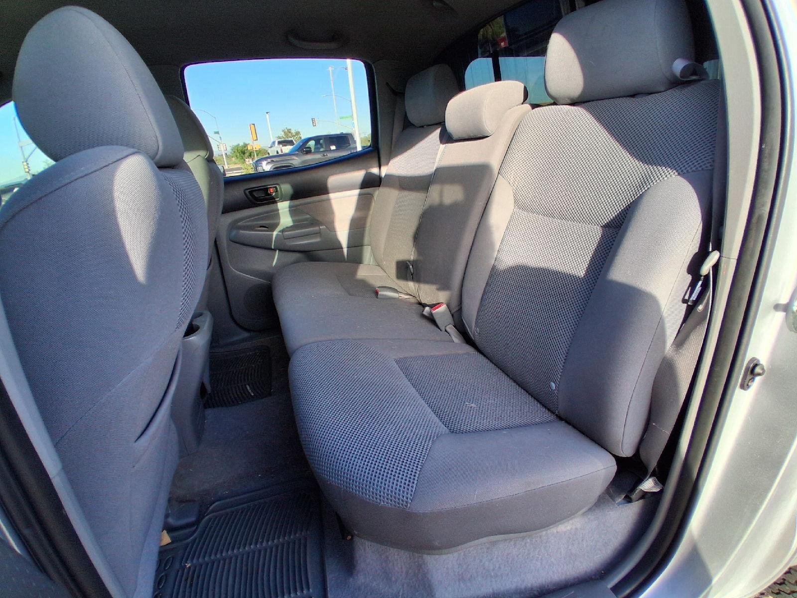 Used 2006 Silver Streak Mica Toyota Base image 16