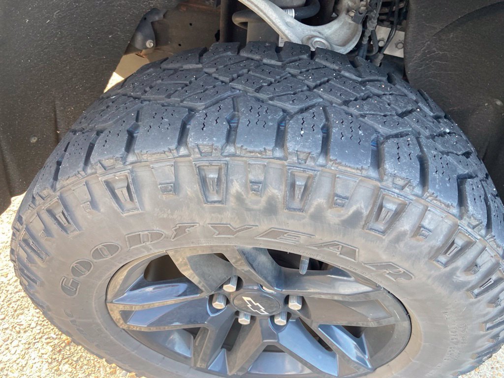 Used 2021 Blue Chevrolet Custom Trail Boss image 28