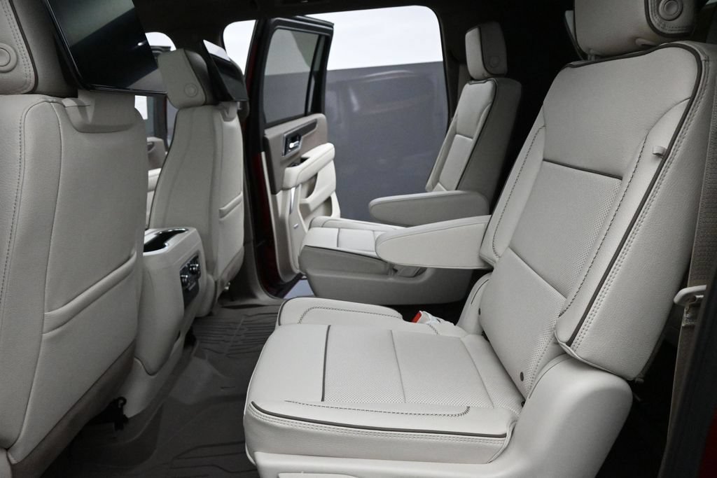 2026 GMC Yukon XL Denali - Photo 21