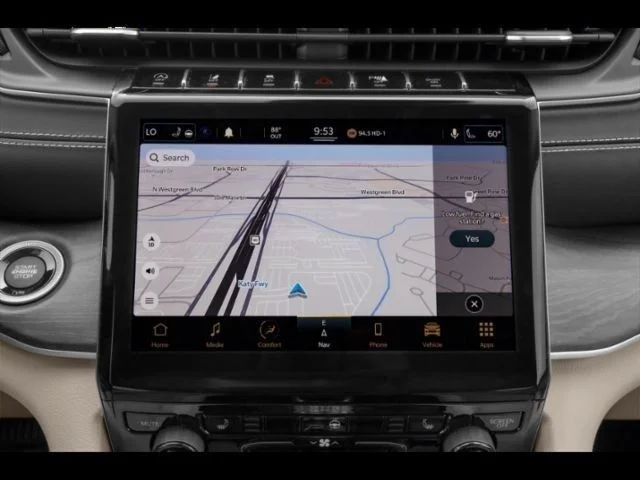 Used 2022 White Jeep Altitude image 13