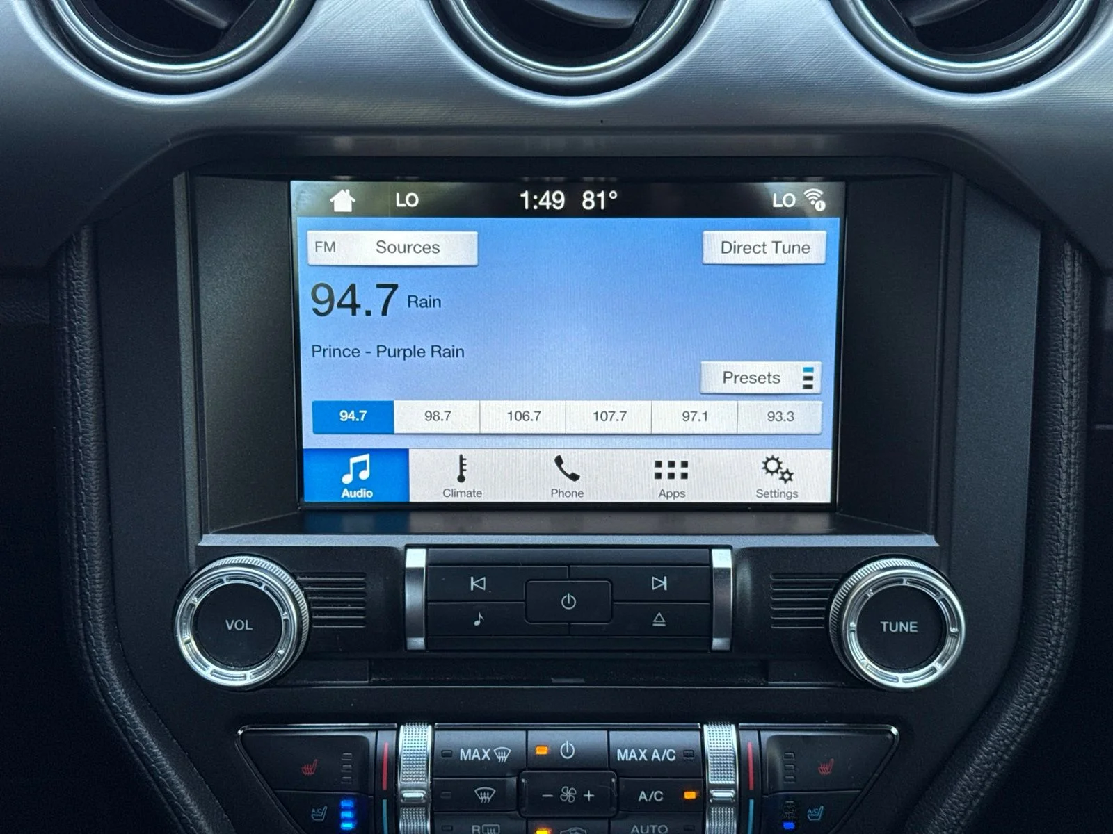 Used 2018 Red Ford EcoBoost Premium image 28