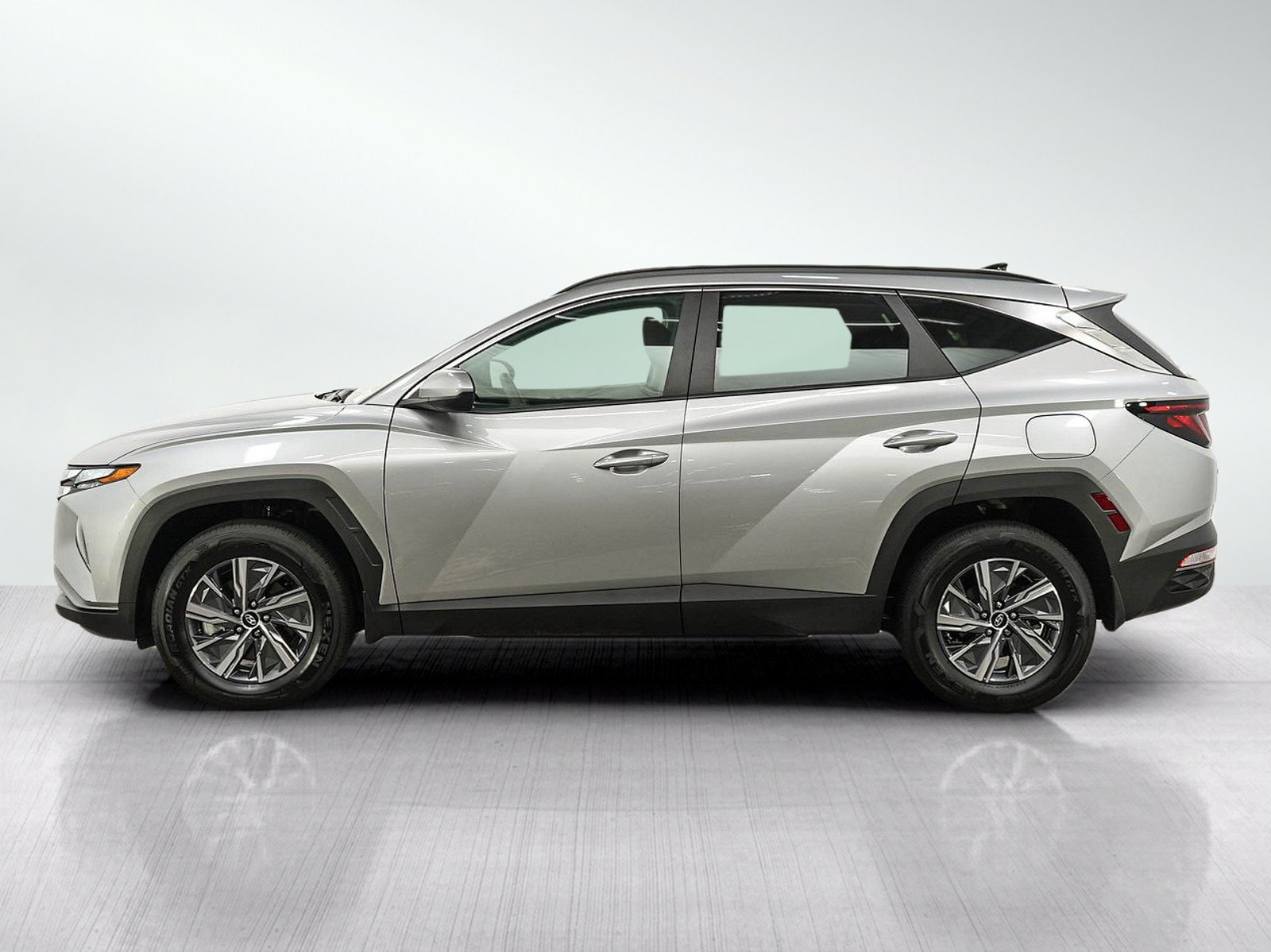 Used 2024 Hyundai Tucson Blue with VIN KM8JBCD15RU179494 for sale in Minneapolis, Minnesota