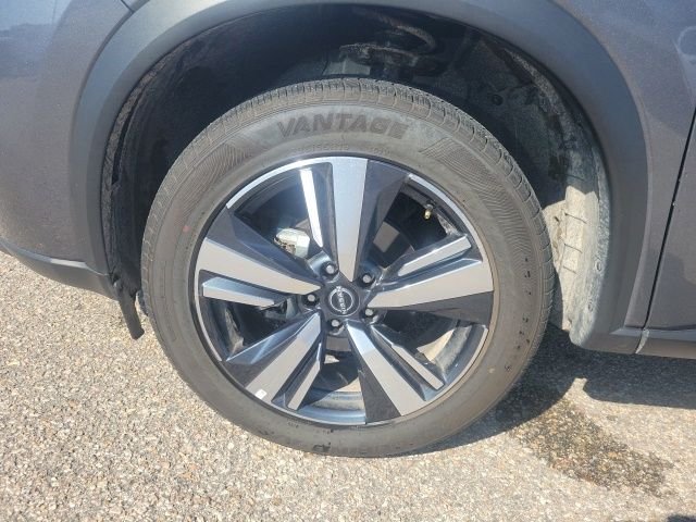 Used 2026 Gun Metallic Nissan SL image 26