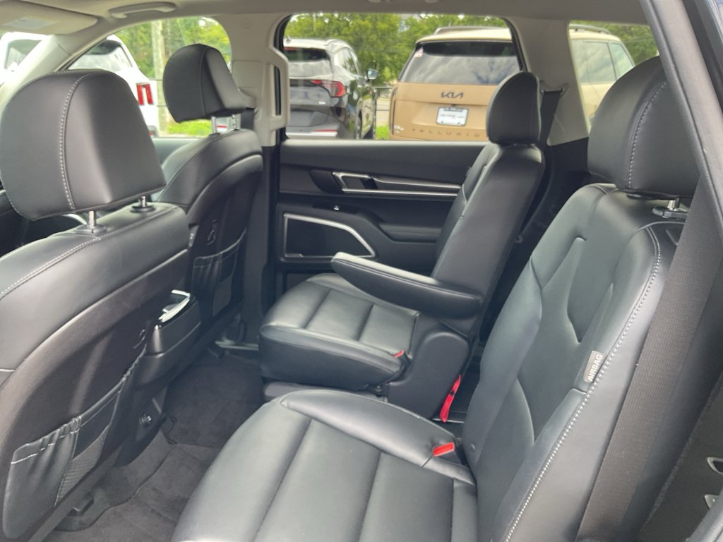 Certified Used 2024 Ebony Black Kia S image 21