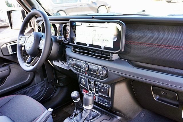 New 2026 Granite Crystal Metallic Clear-Coat Exterior Paint Jeep Rubicon image 12