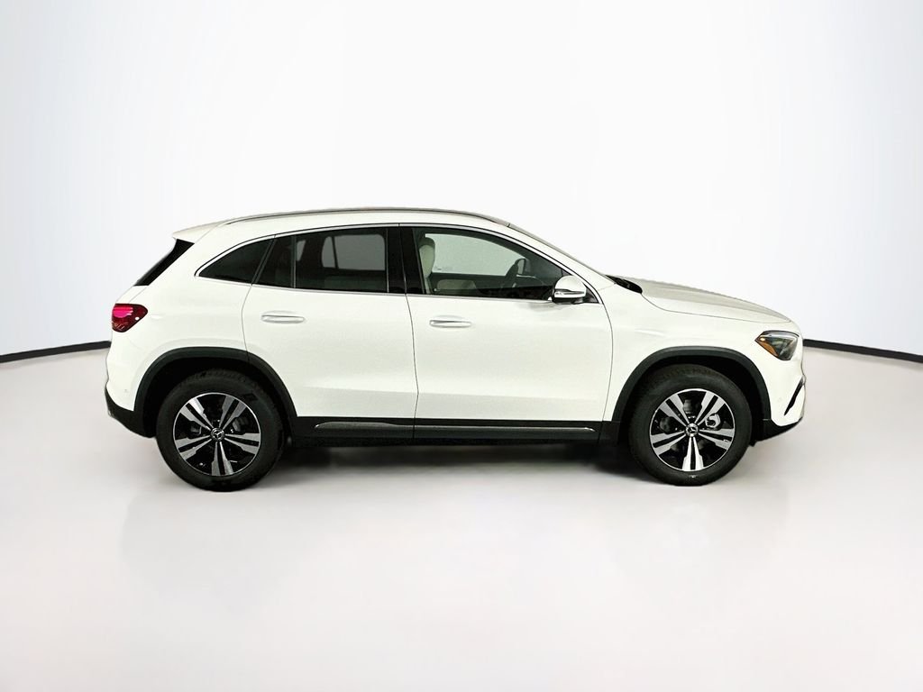 New 2026 Polar White Mercedes-Benz GLA 250 image 8