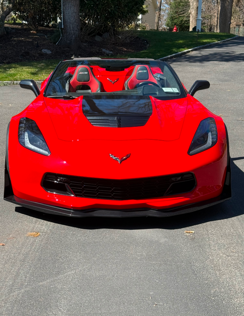 Used 2016 Red Chevrolet Z06 image 7