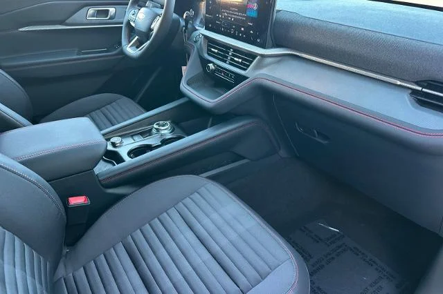 New 2026 Carbonized Gray Metallic Ford ST-Line image 41