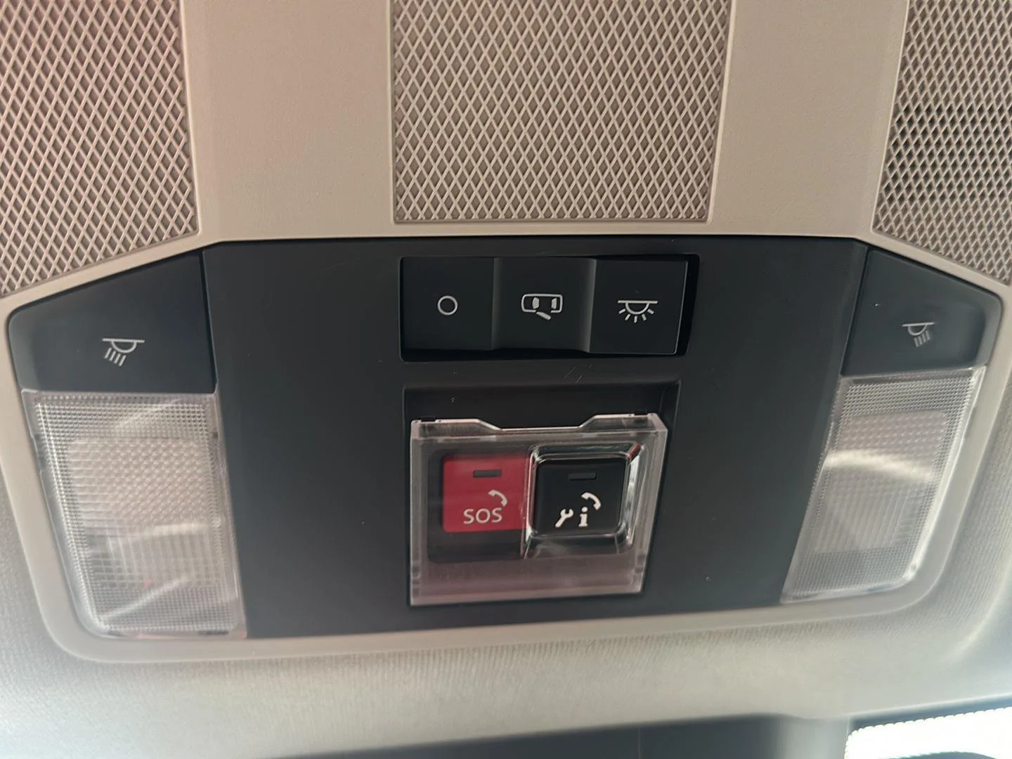 Used 2025 Blue Mitsubishi Black Edition image 24
