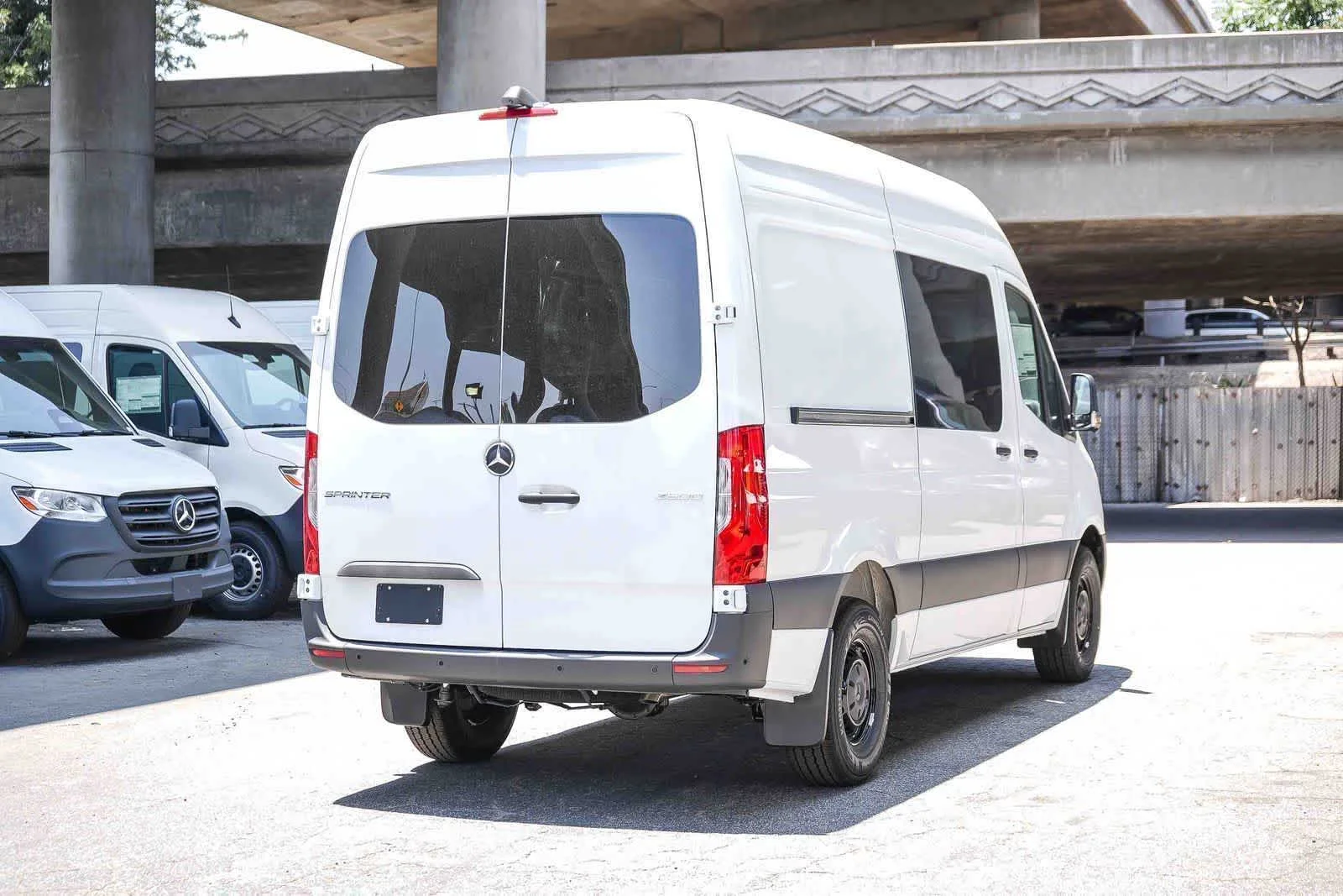 New 2026 Arctic White Mercedes-Benz Crew 144WB High Roof RWD 2.0L I4 Diesel Turbo HO image 7