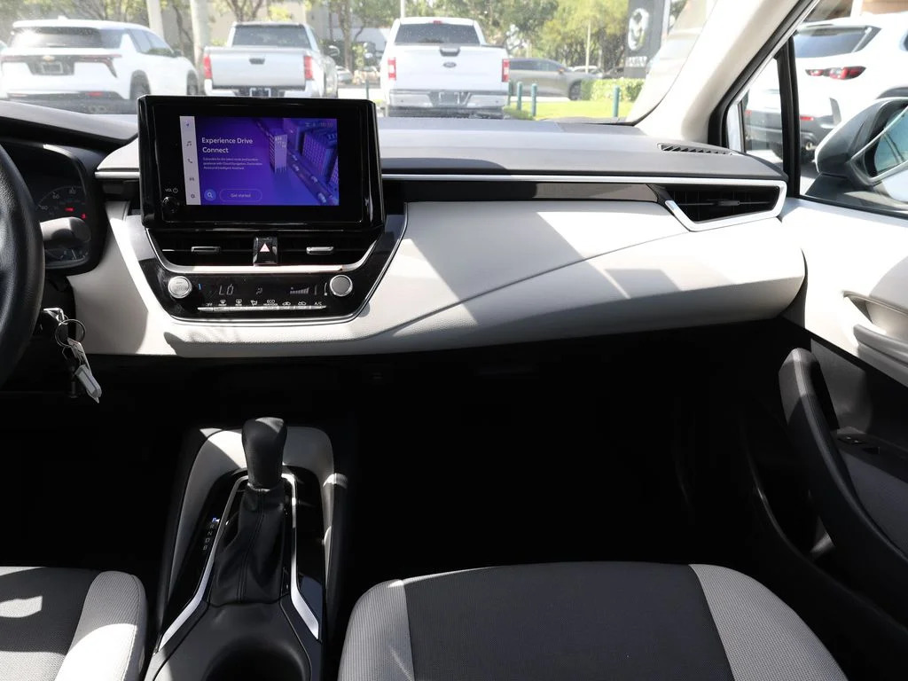Used 2025 White Toyota LE image 20