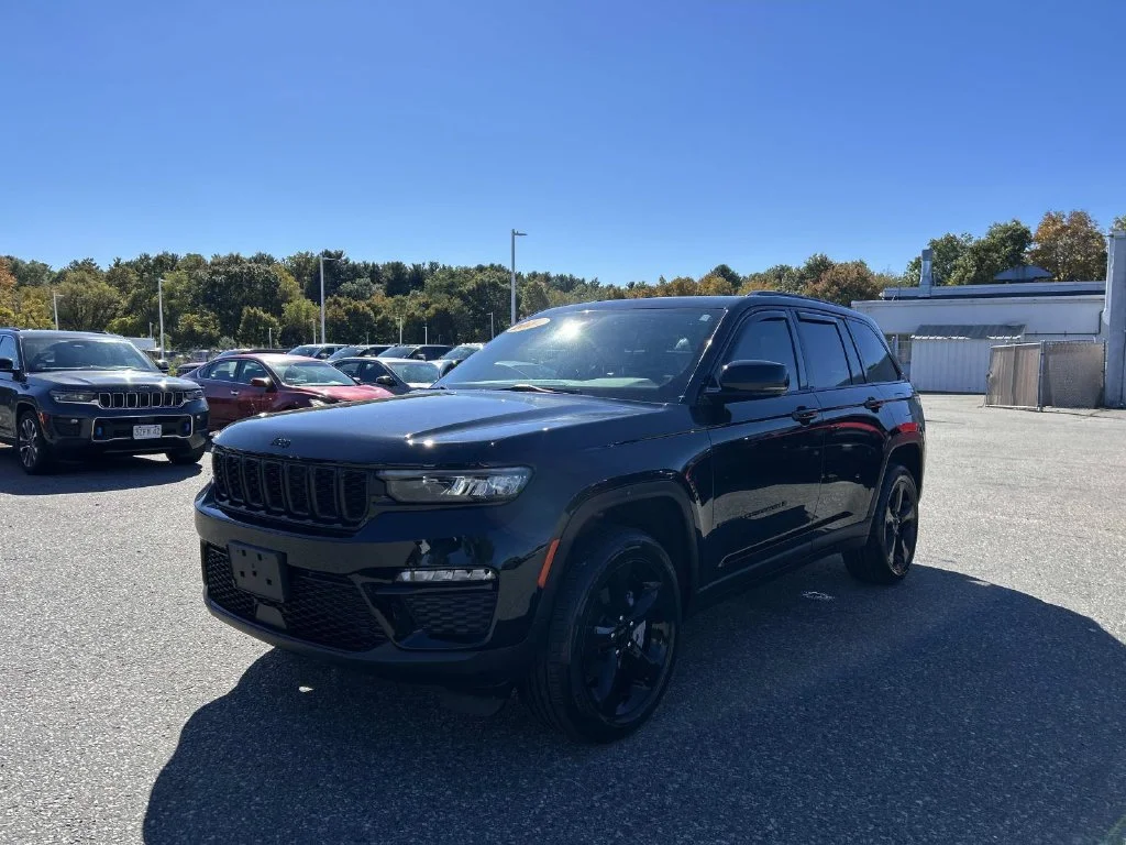 Certified Used 2024 Black Jeep Limited image 7