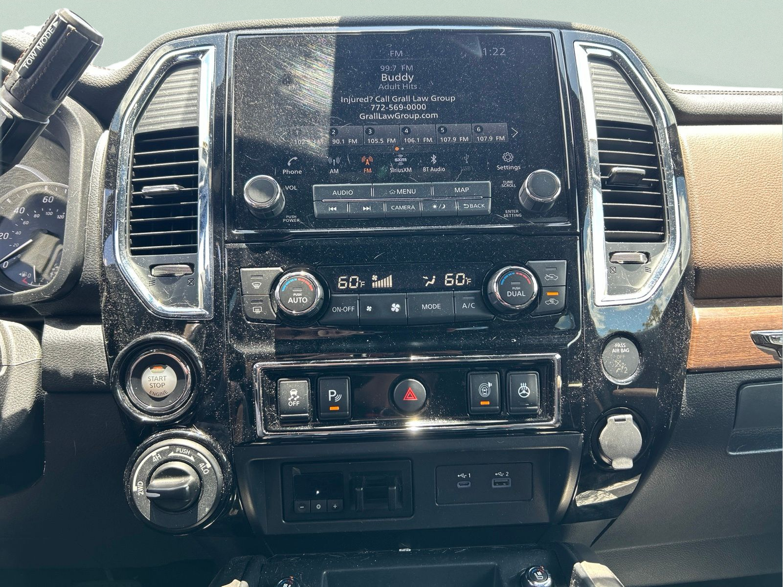 Used 2021 White Nissan Platinum Reserve image 16