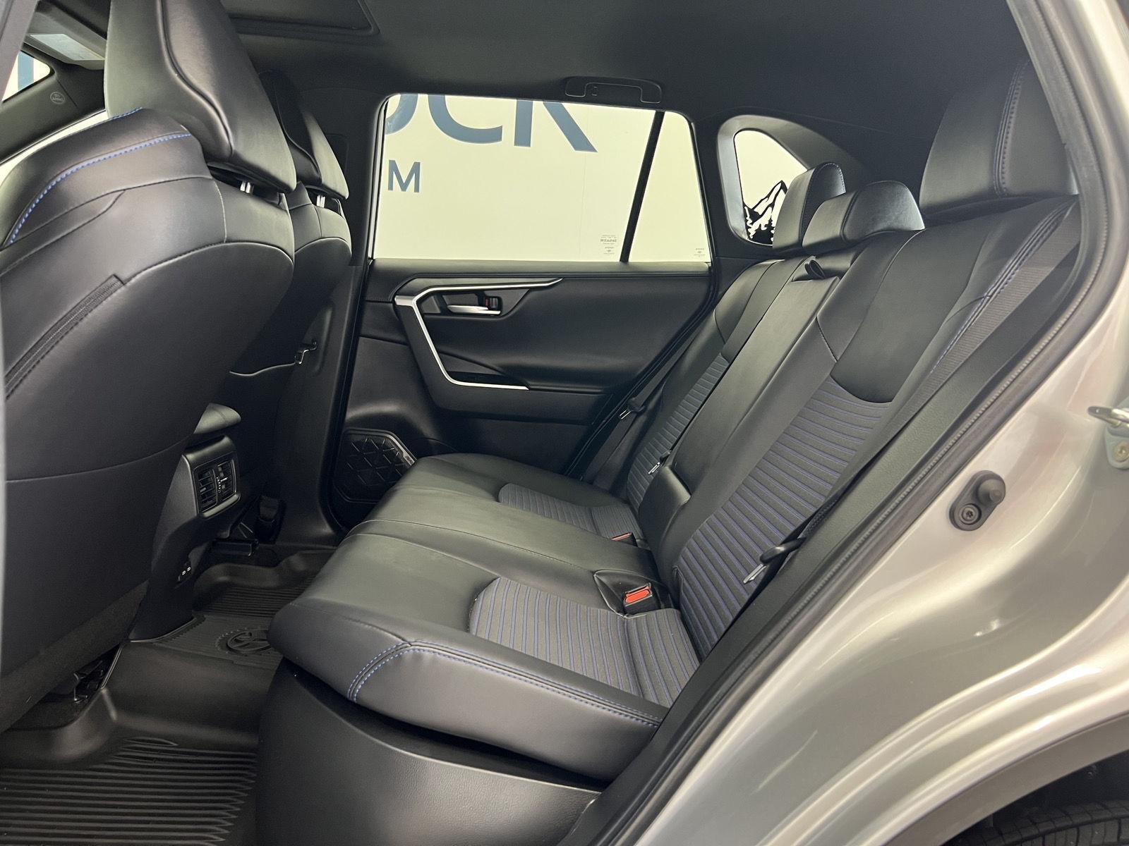2024 Toyota RAV4 XSE - Photo 25