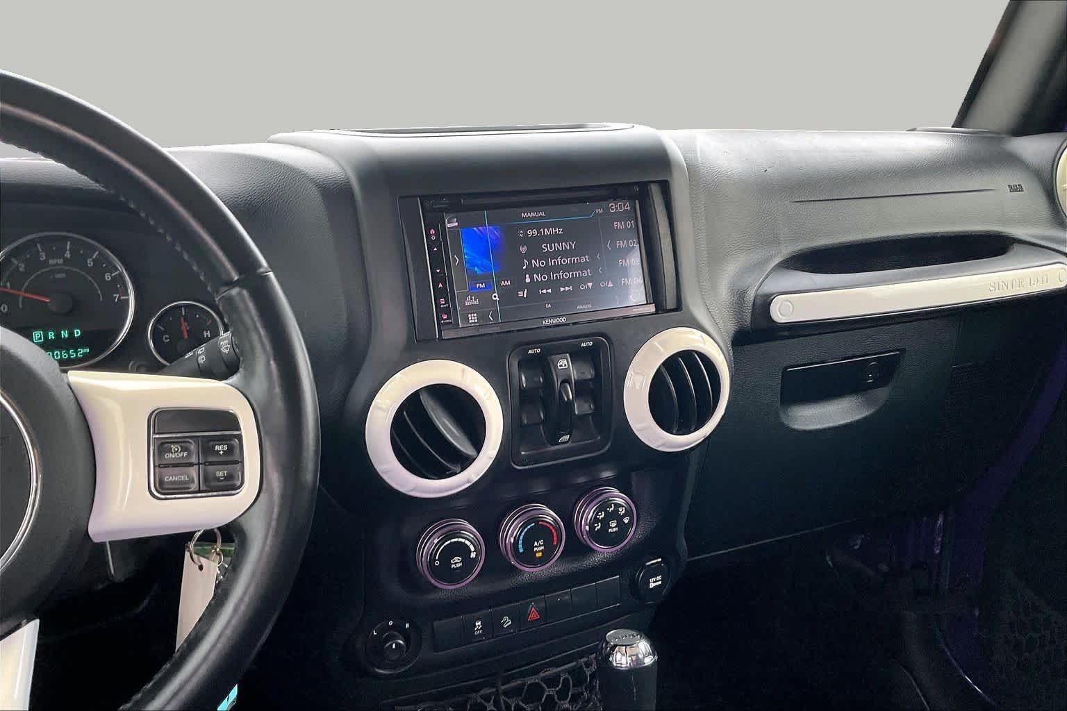 Used 2018 Xtreme Purple Pearlcoat Jeep Sport S image 7