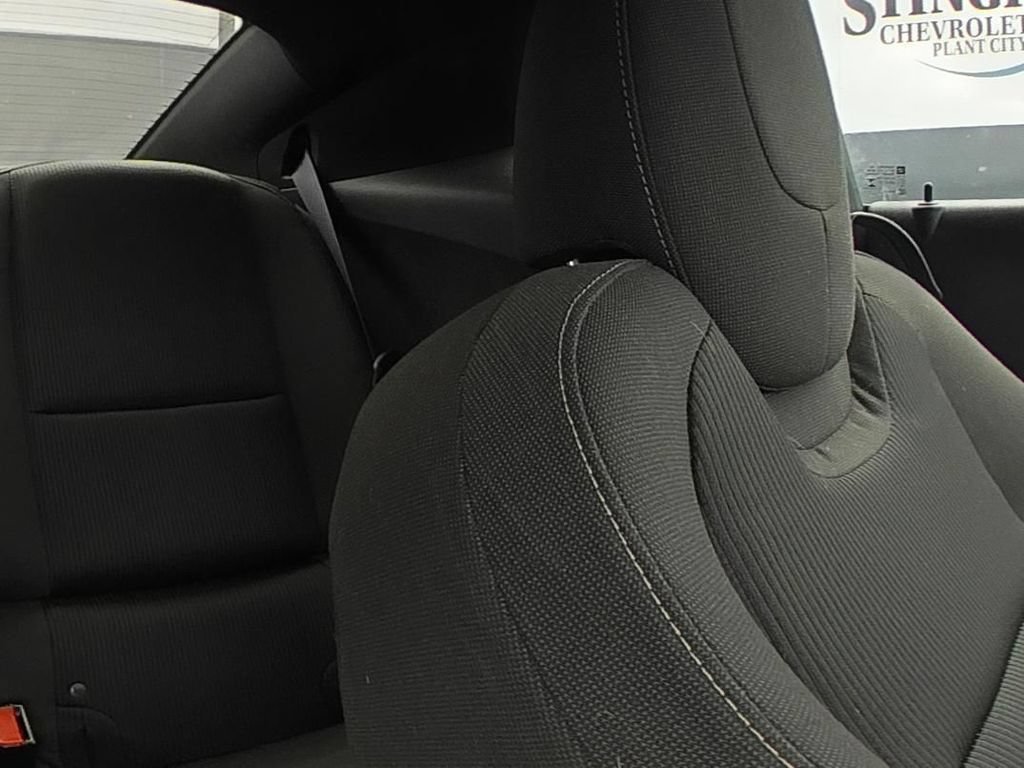 Used 2015 SILVER ICE METALLIC Chevrolet LT image 11