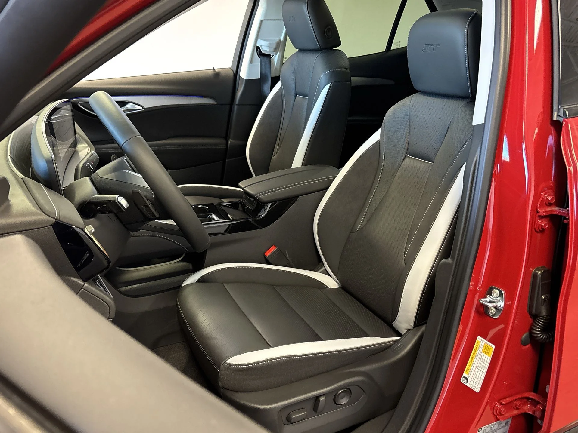 2025 Buick Envision Sport Touring - Photo 65
