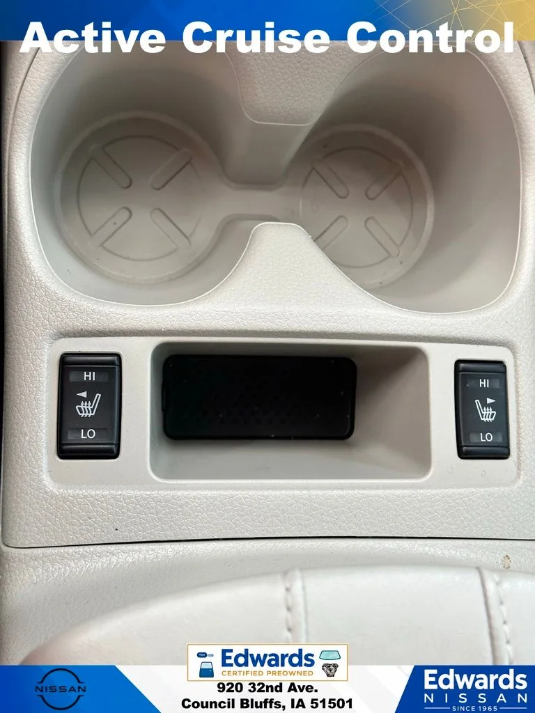 Used 2022 Black Nissan SL image 28