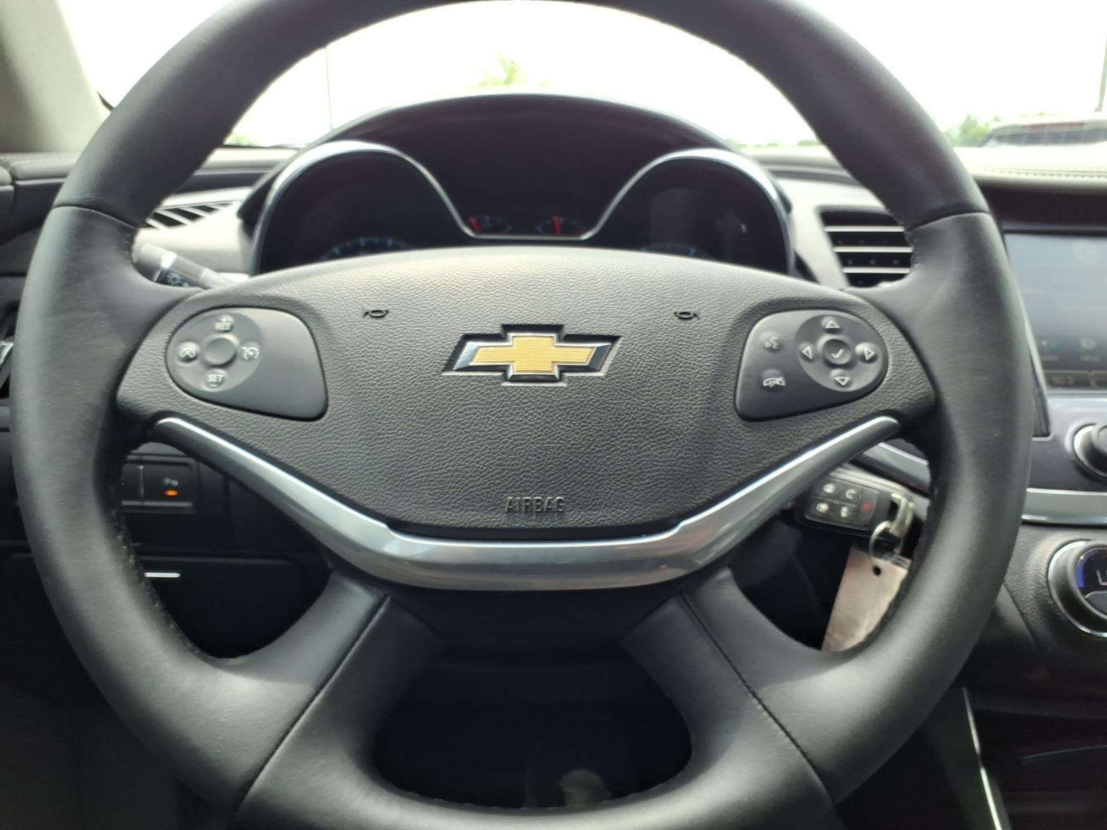 Used 2016 Summit White Chevrolet LT image 23