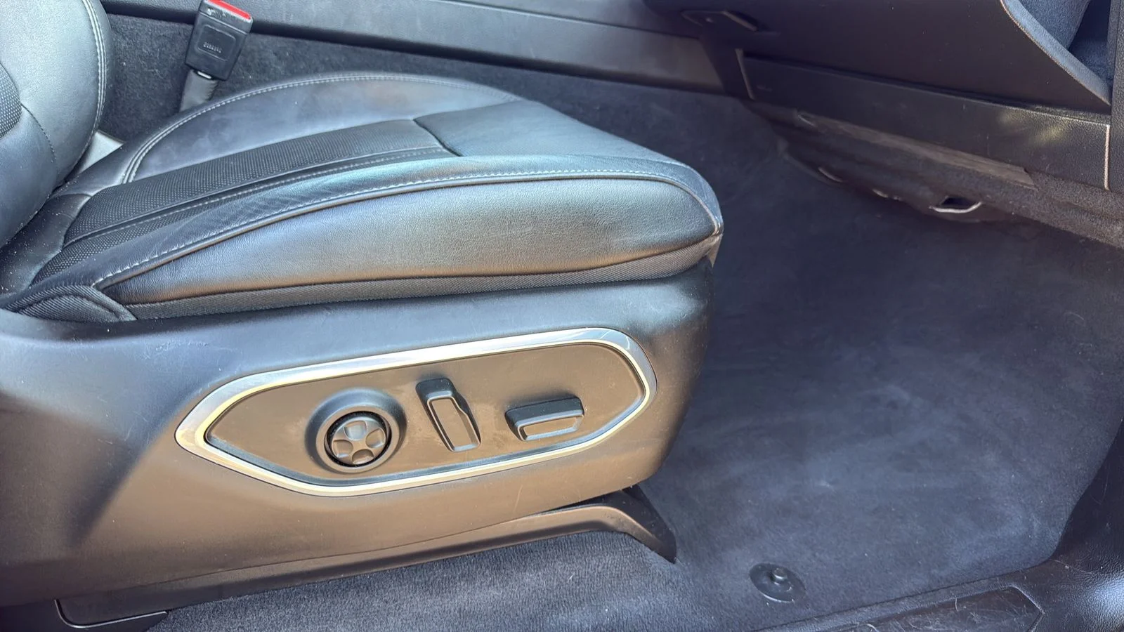 Used 2024  Jeep Series II image 24