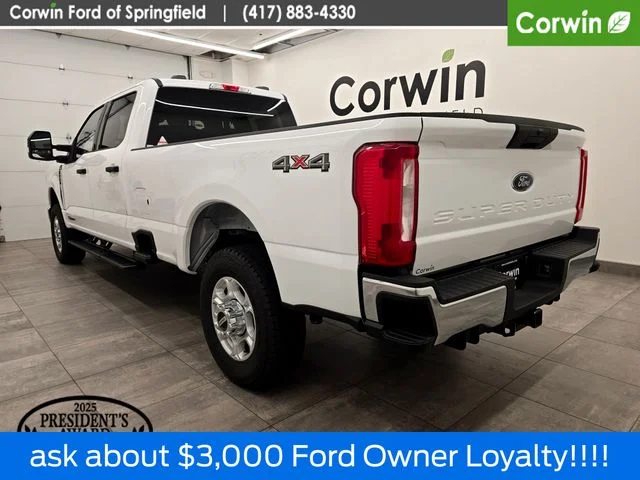 New 2026 Oxford White Ford F-350® XLT image 4