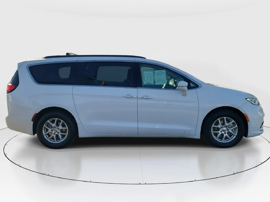 Certified Used 2022 White Chrysler Touring L image 7