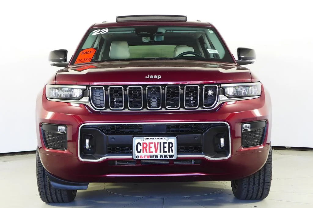 Used 2023 Red Jeep Overland image 3