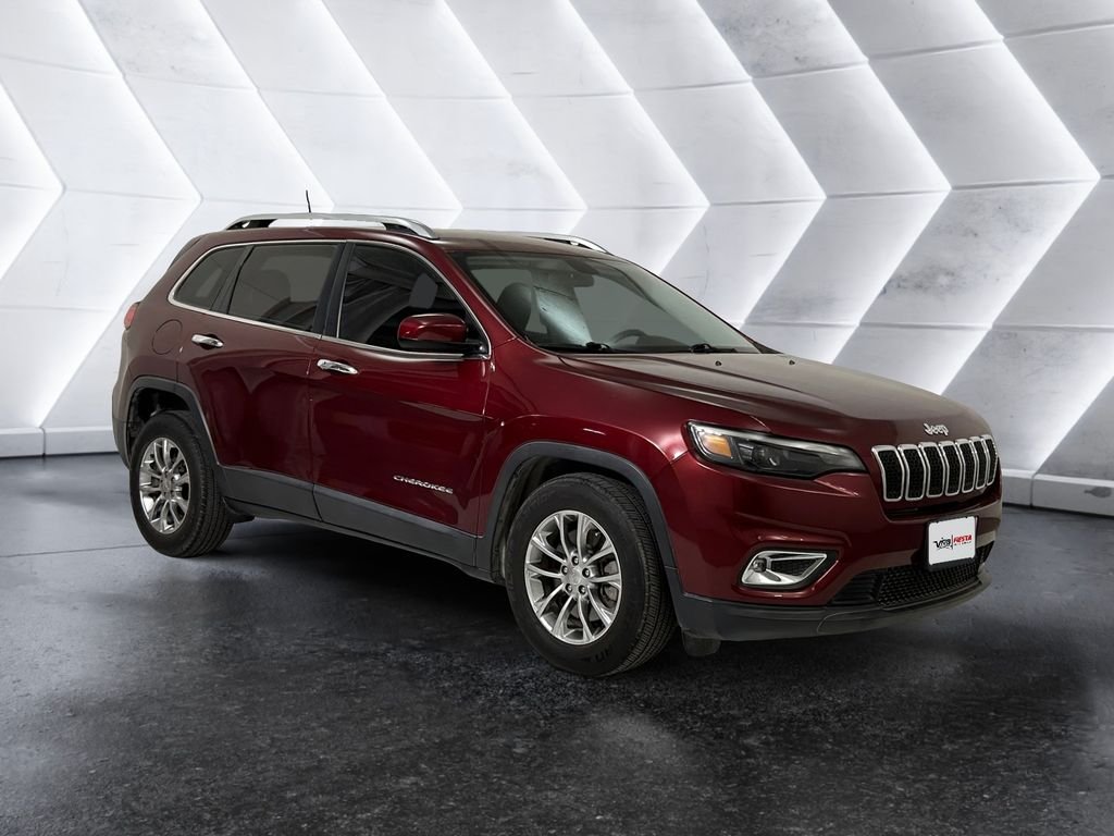 2019 Jeep Cherokee Latitude Plus's photo