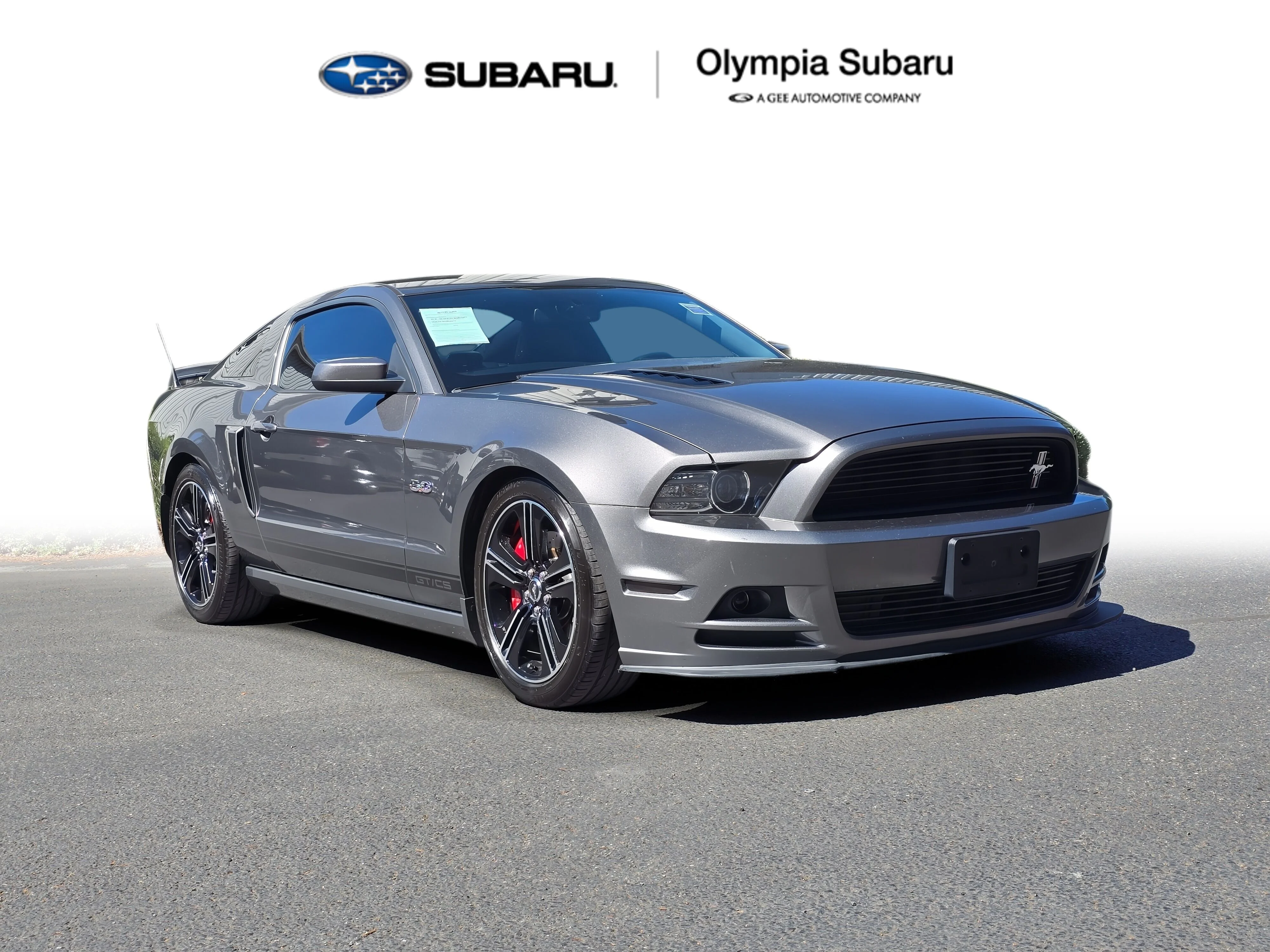 2013 Ford Mustang GT Premium's photo
