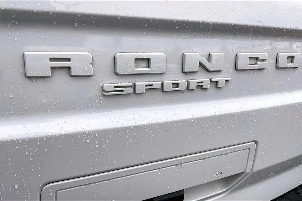 Used 2022 White Ford Big Bend image 7