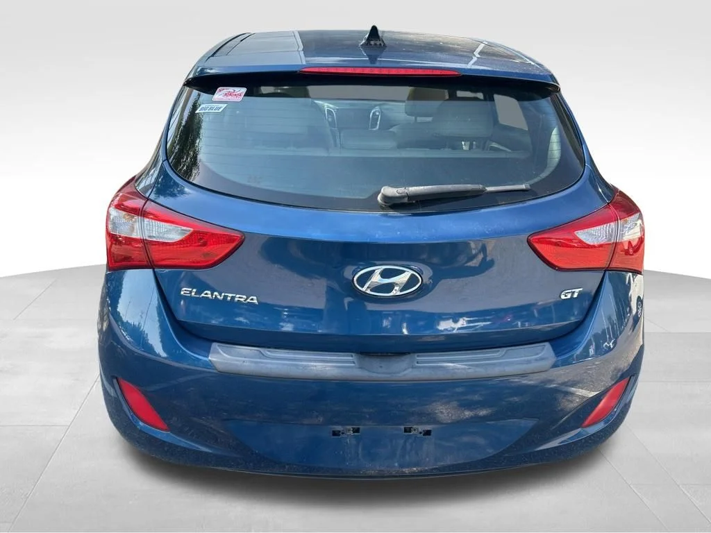 Used 2013 Blue Hyundai Base image 4