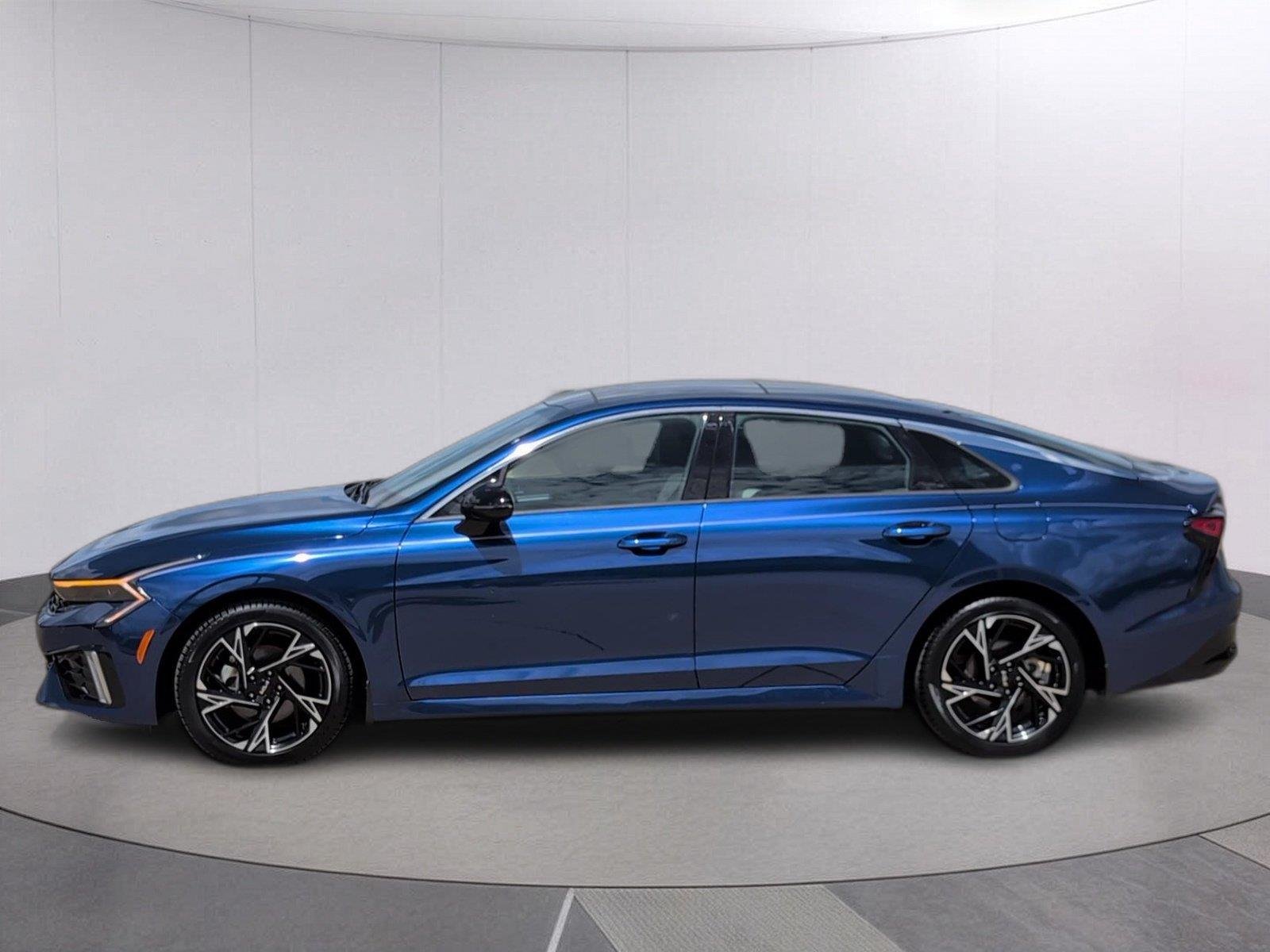 Used 2025 Yacht Blue Kia GT-Line image 2