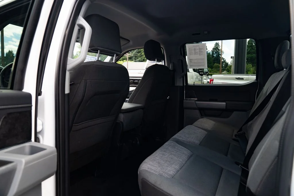 Used 2023 White Ford XLT image 23
