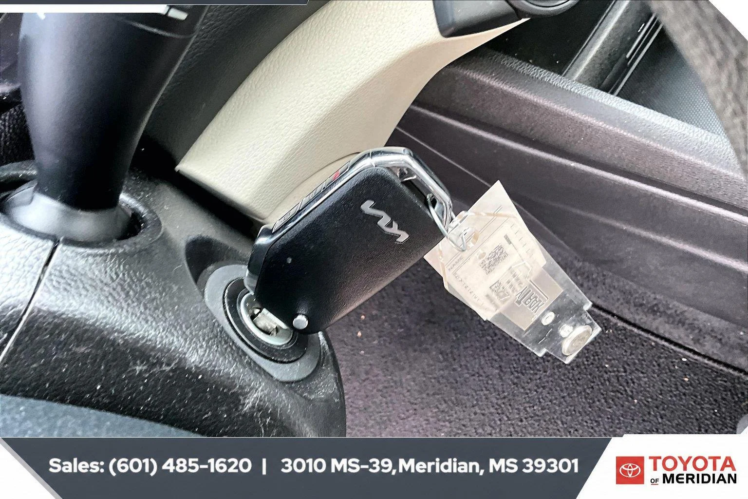 Used 2023 Gravity Gray Kia LXS image 9