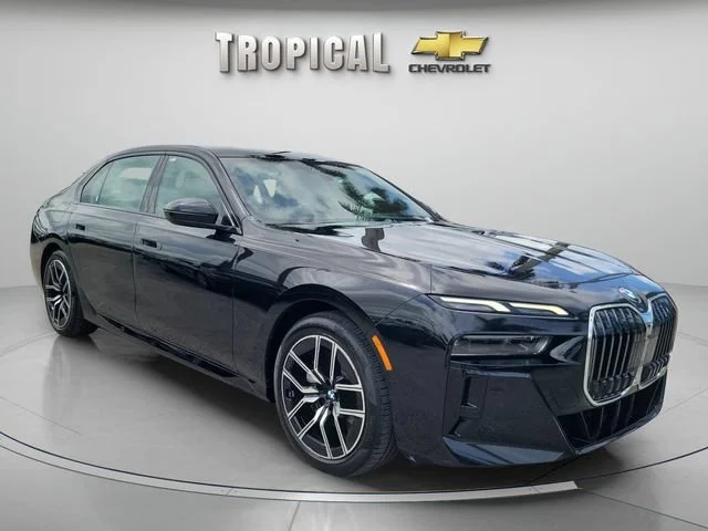 Used 2025 Black BMW 740i image 7
