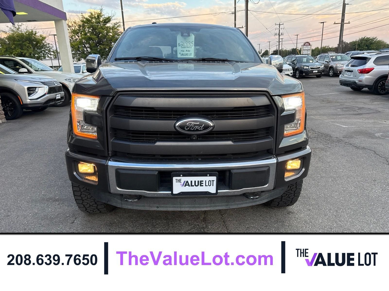 Used 2015  Ford Platinum image 9