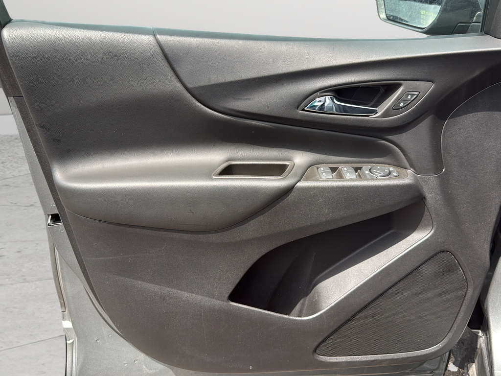 Used 2023 Gray Chevrolet LT image 16