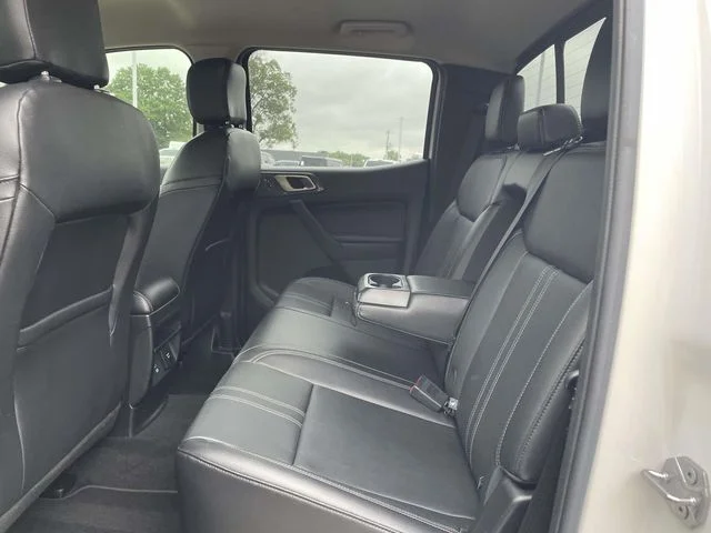 Used 2019 White Platinum Clearcoat Ford Lariat image 12