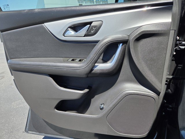 Used 2019 NIGHTFALL GRAY METALLIC Chevrolet  image 10