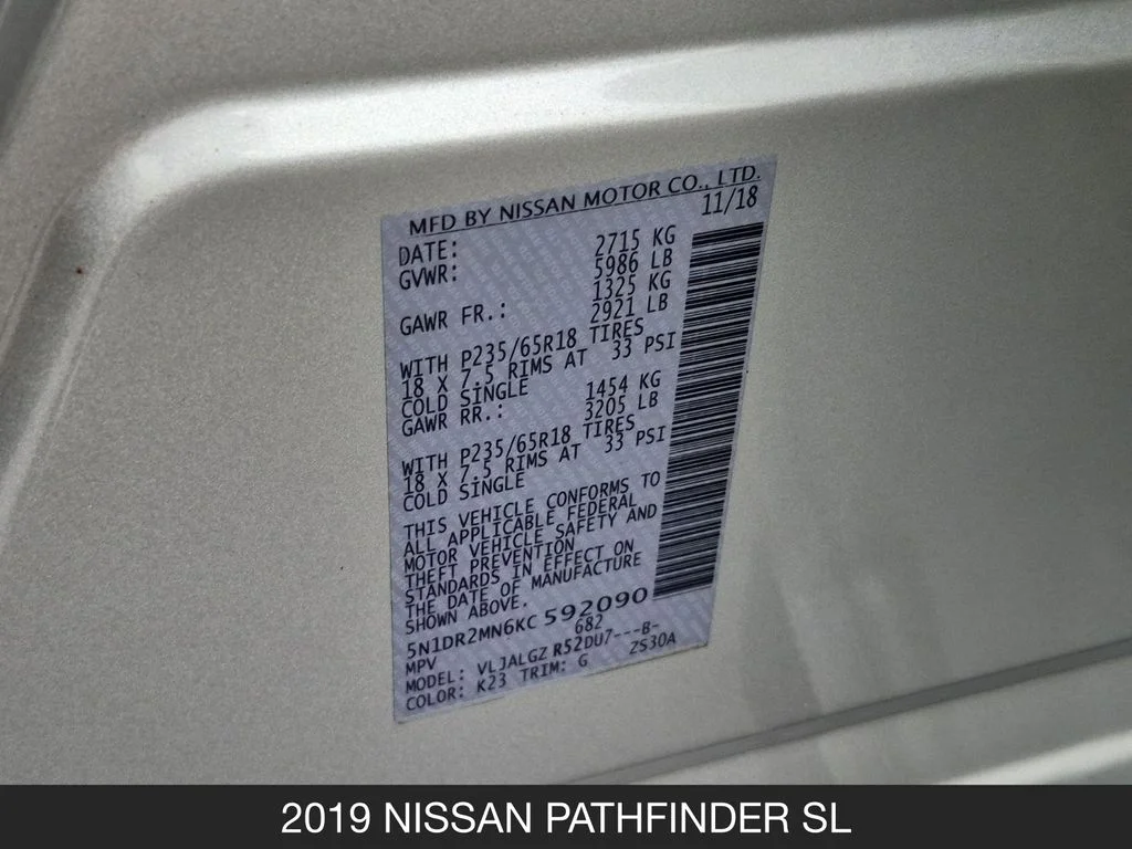 Used 2019 Silver Nissan SL image 26
