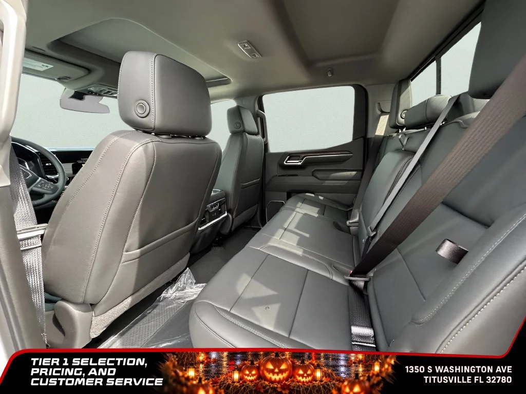 New 2026 Glacier White Tricoat GMC SLT image 12