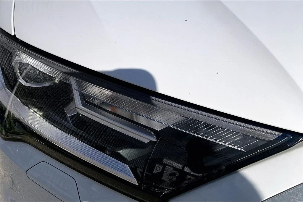 Used 2022  Audi 55 Premium Plus image 31