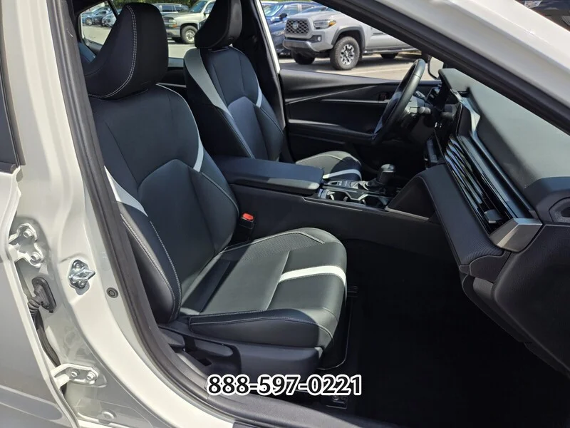 Used 2025 Ice TOYOTA SE image 19