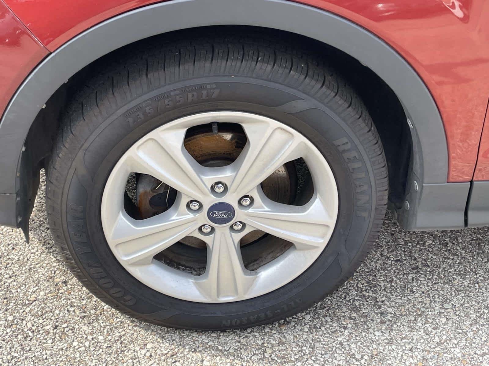 Used 2014 Sunset Metallic Ford SE image 14