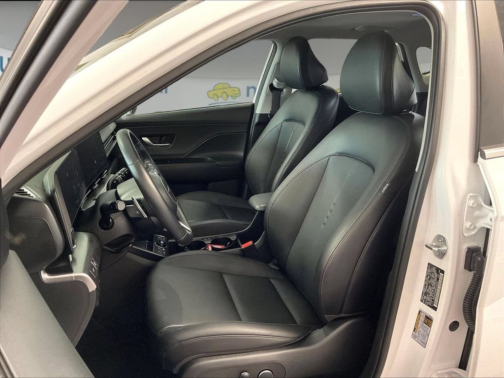 Used 2024 White Hyundai Limited image 10