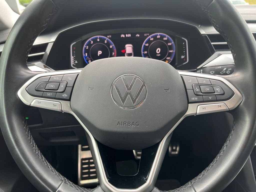 Used 2021 Gray Volkswagen 2.0T SE image 21