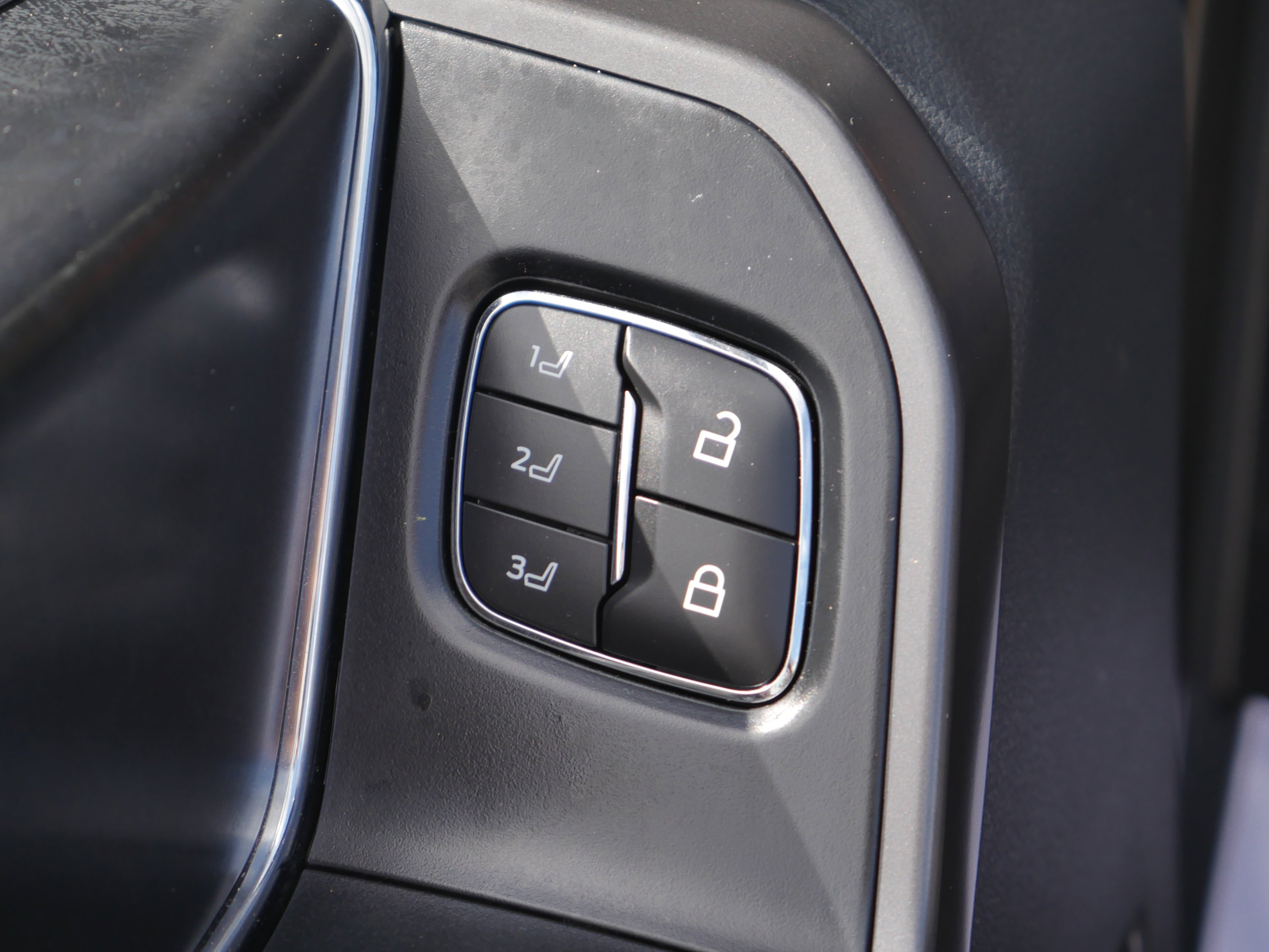 Certified Used 2025 Gray Ford Tremor image 41