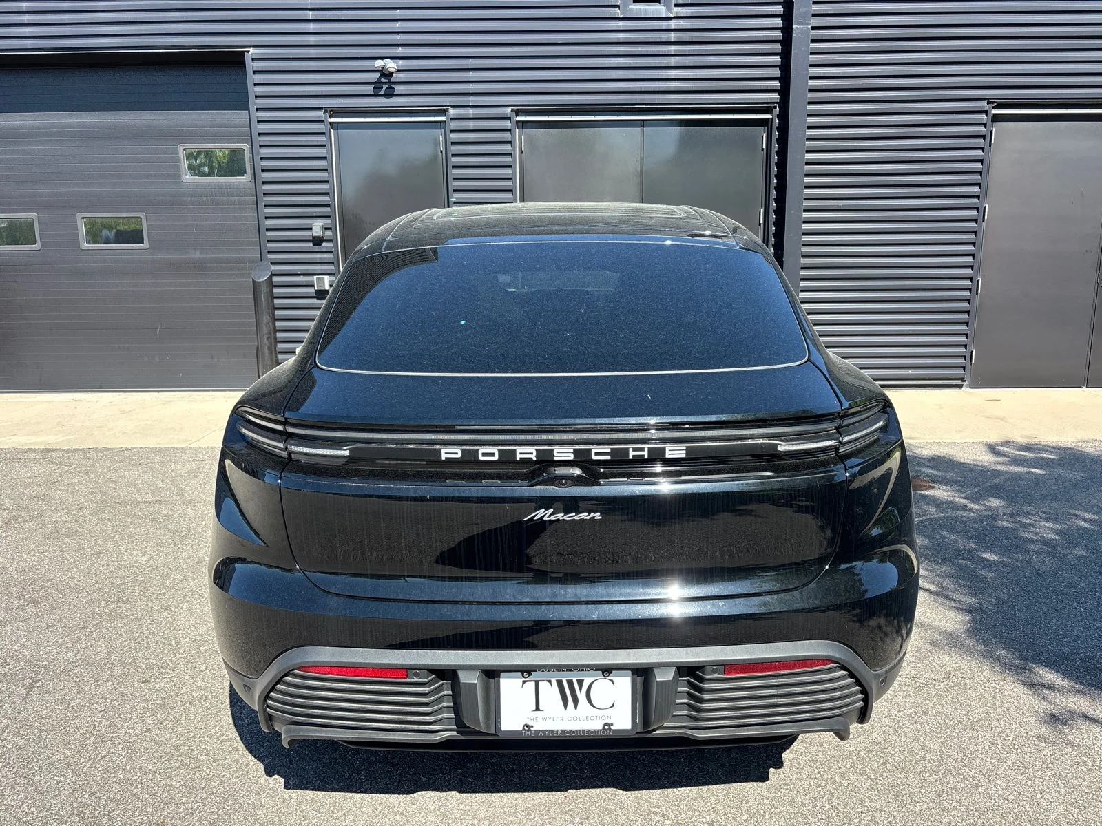 Used 2025 Black Porsche  image 7